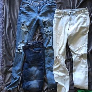 Package of three pairs of jeans